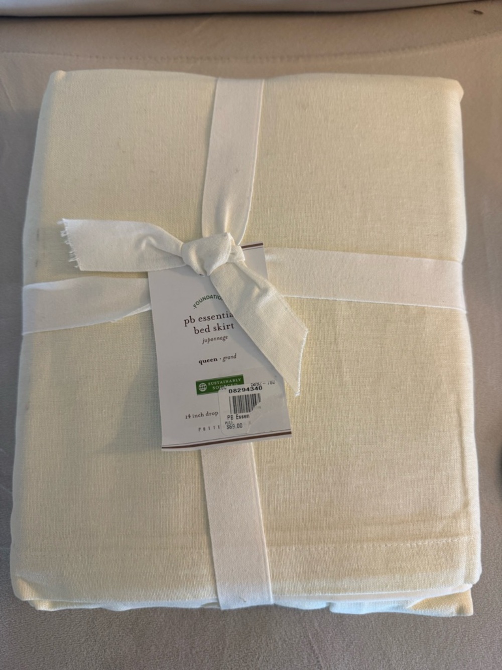 NWT Pottery Barn Essentials Linen Blend Queen Bed Skirt in Ivory
